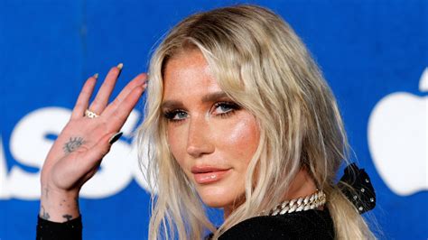 kesha nude|Kesha Poses Nude: ‘Bored of Wearing Clothes’ 